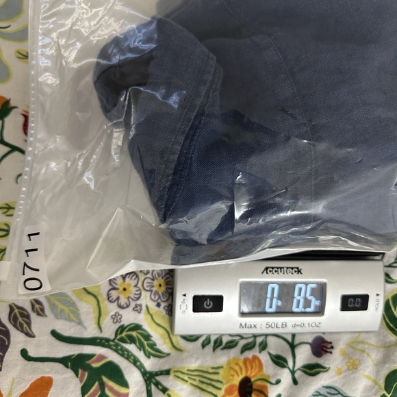 Uniqlo Shirt‎ Mens Large 100% Linen Blue Button Up Long Sleeve Runs Small? - Picture 9 of 9